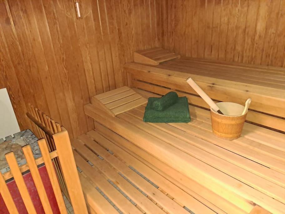 Schwarzwald-Traum Mit Pool Und Sauna Unterkirnach Екстериор снимка