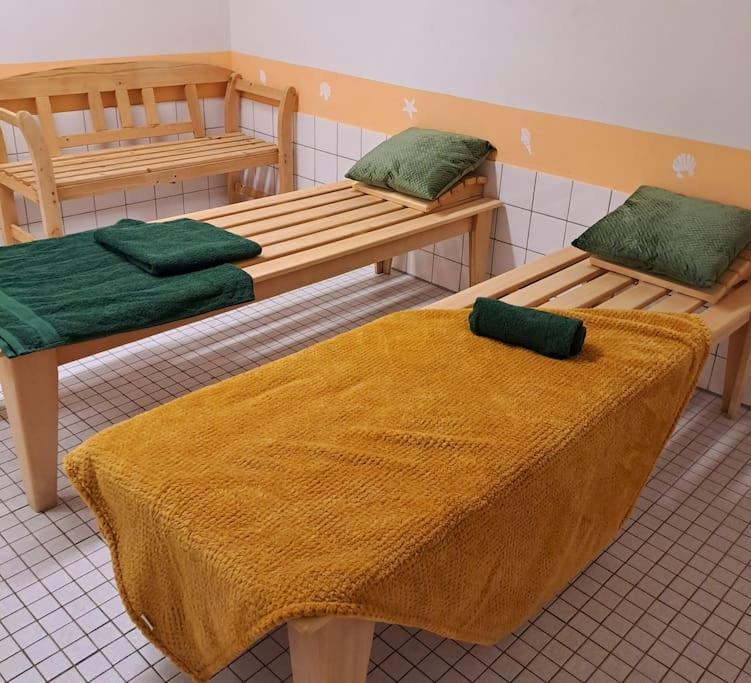 Schwarzwald-Traum Mit Pool Und Sauna Unterkirnach Екстериор снимка
